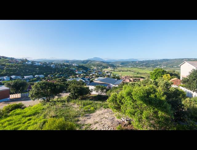 775M² VACANT LAND FOR SALE IN BERGSIG